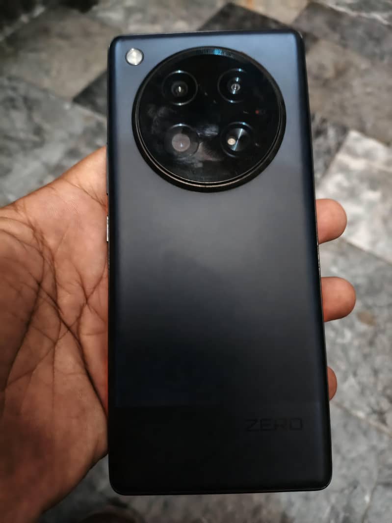 Infinix Zero 40 1