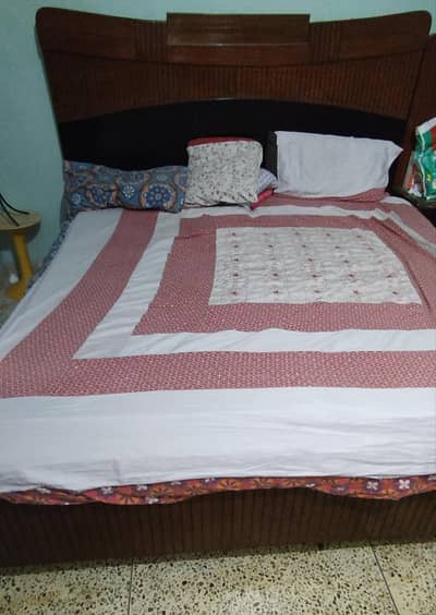 5 Piece bedroom set for sale  5 Piece bedroom set for sale