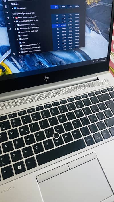 Hp 840 new logo