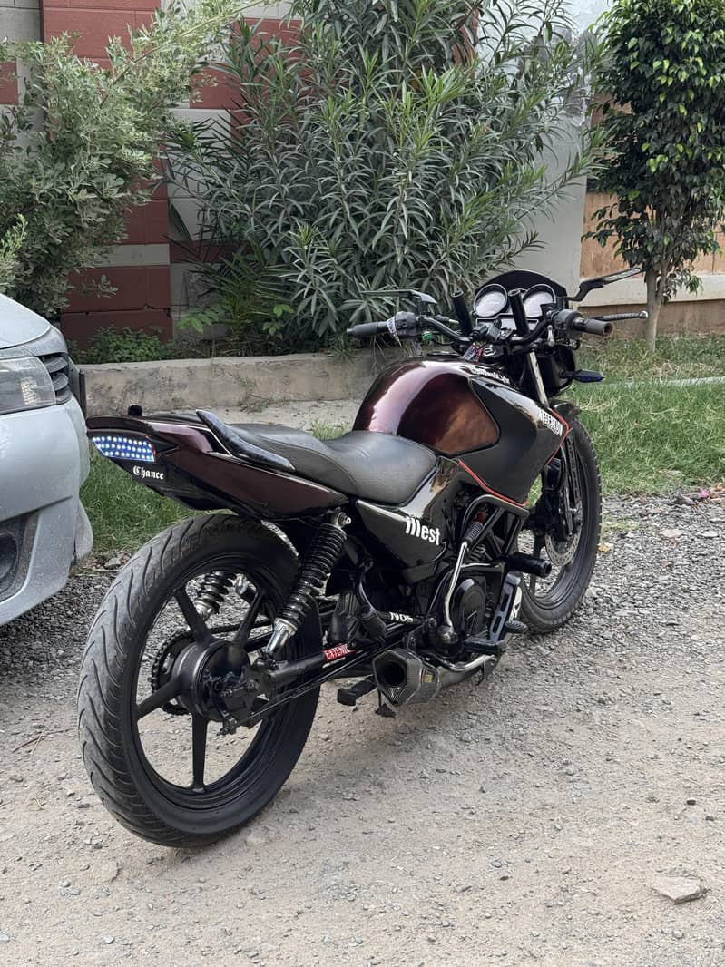 decent modified ybr 1