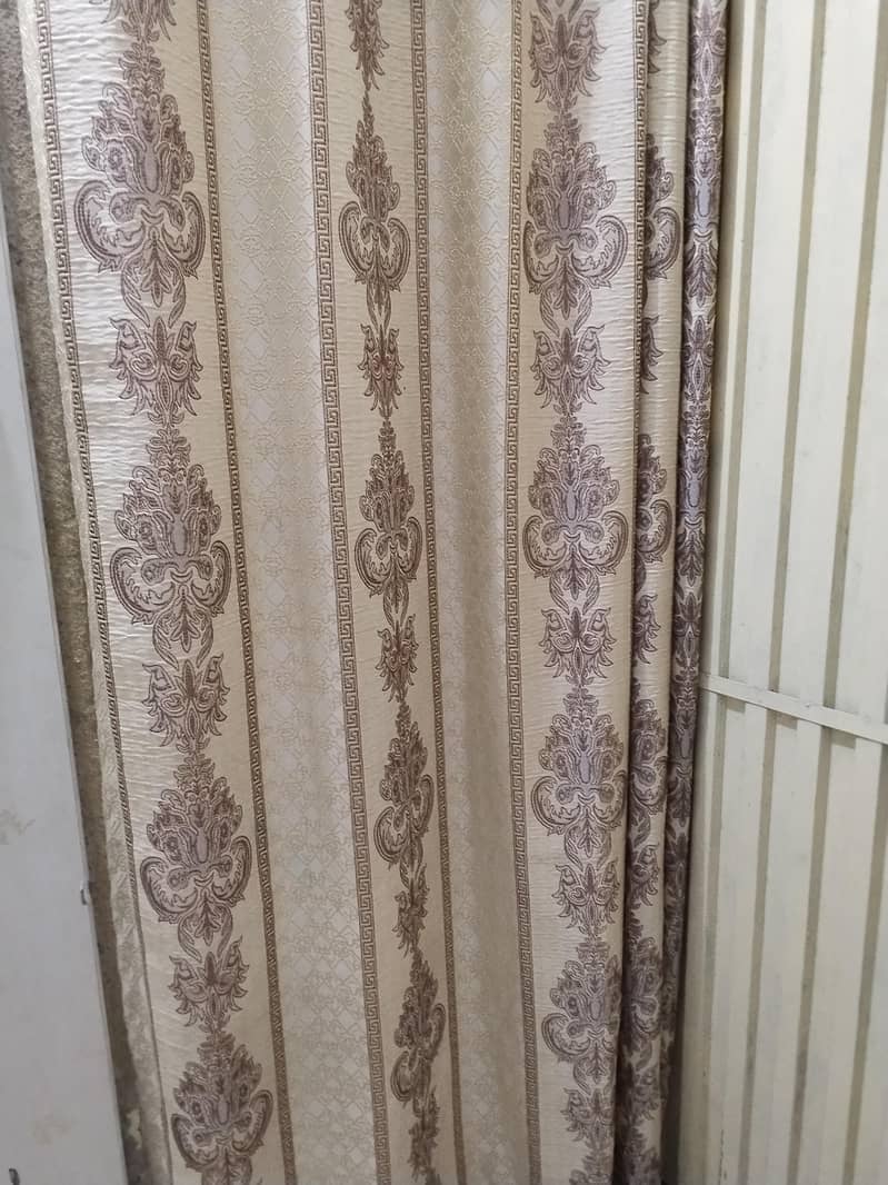 curtains 0