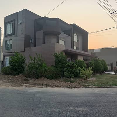 1 kanal upper portion for rent available