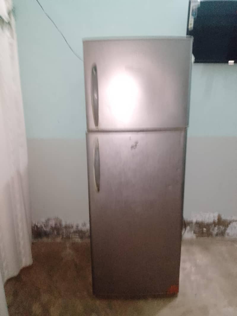 refrigerator 0