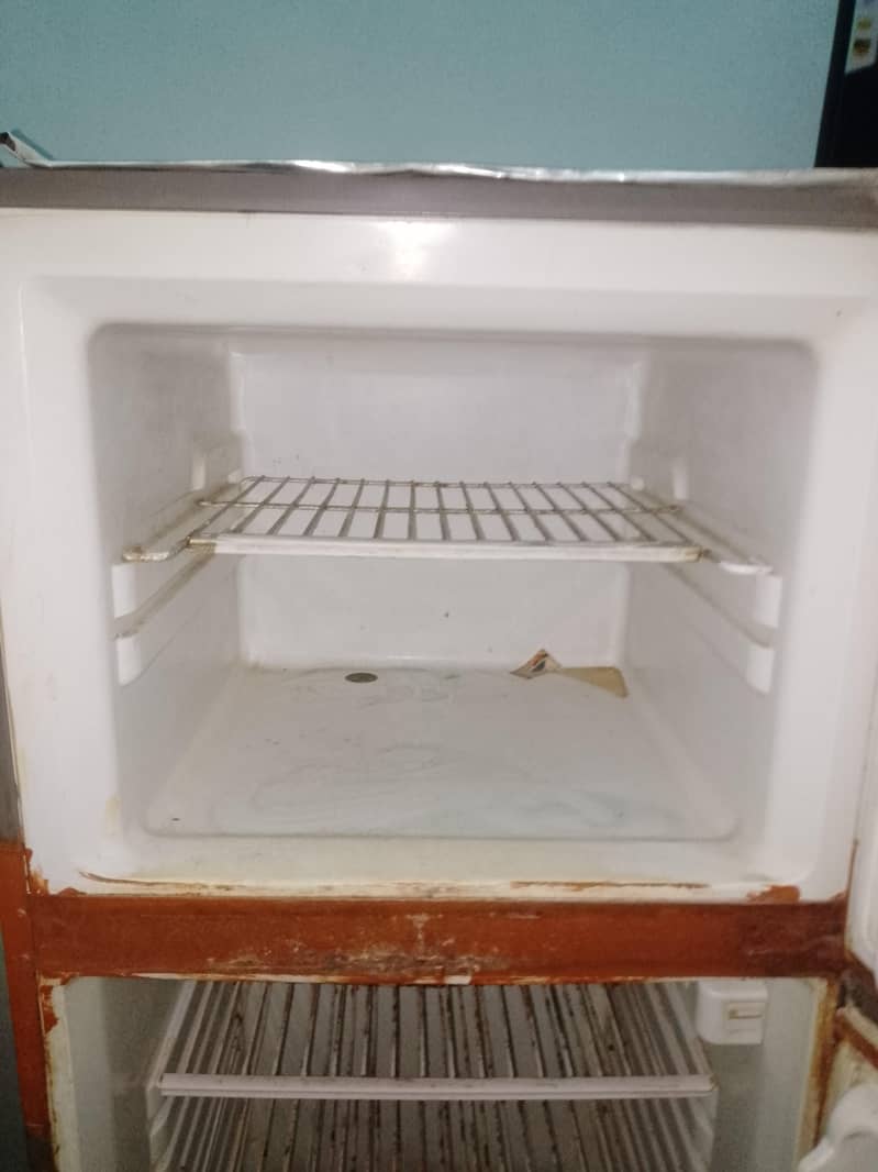 refrigerator 3
