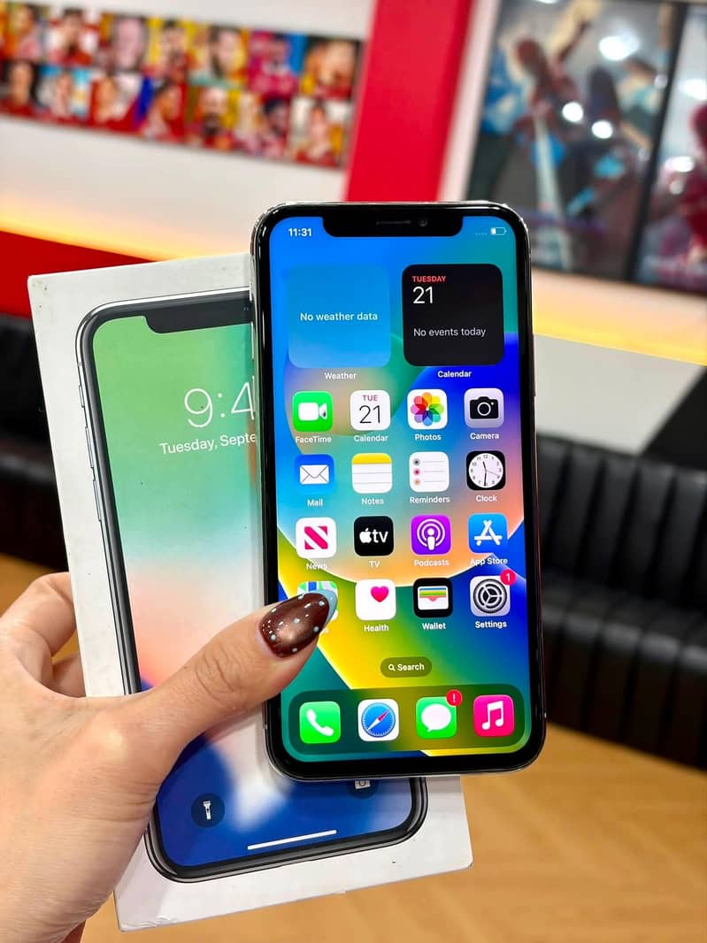 Apple iPhone X 3