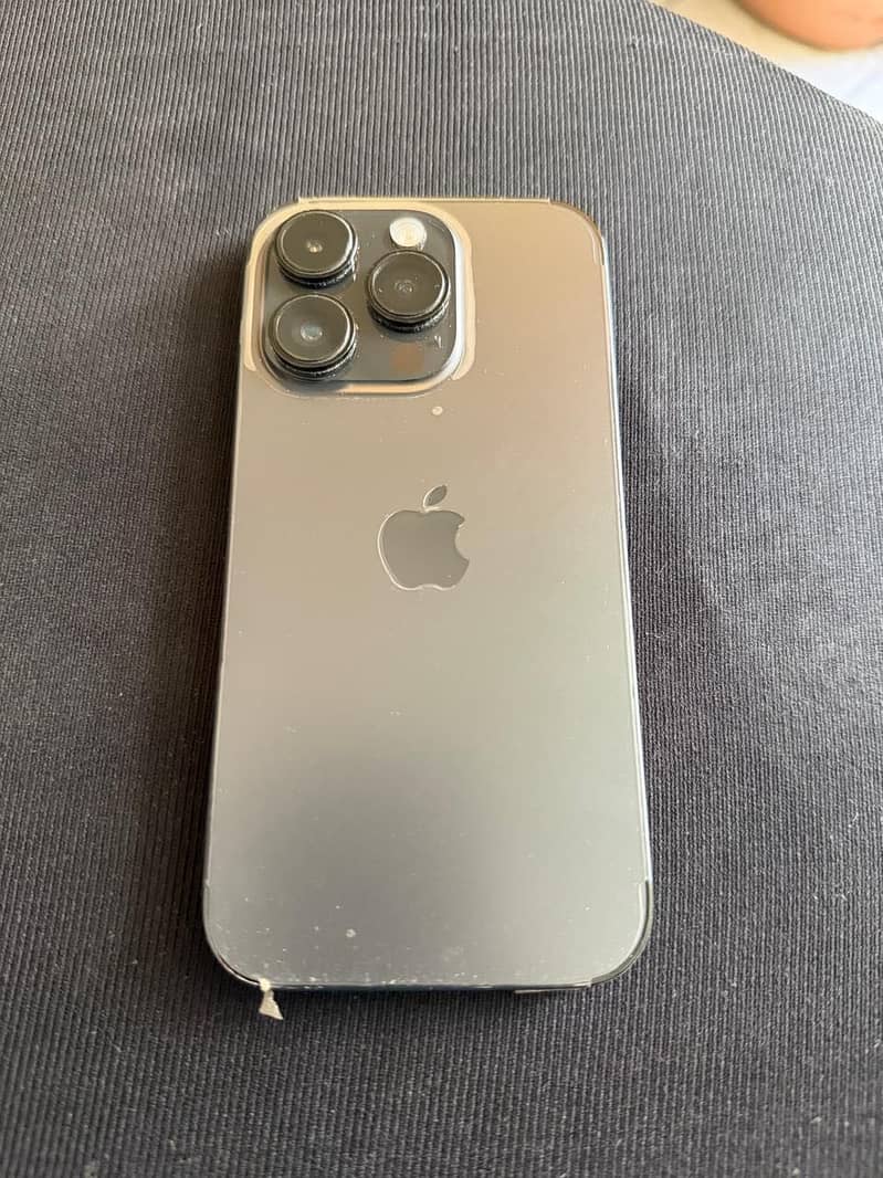 iPhone 14 Pro JV 3