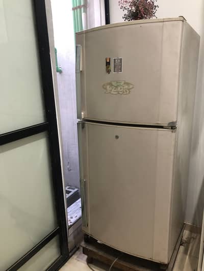 Dawlance Monogramm Series Refrigerator Medium Size 4-5 persons usage