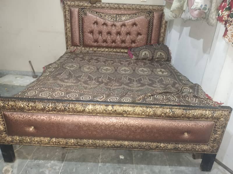 bed and dressing 1