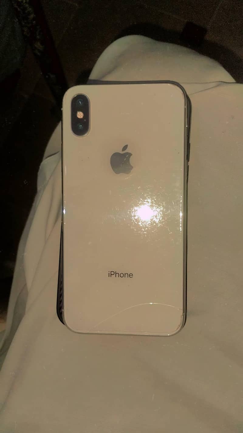 Apple iPhone X 4