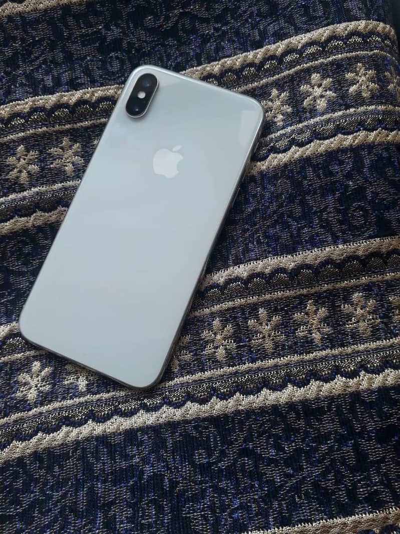 Apple iPhone X 6