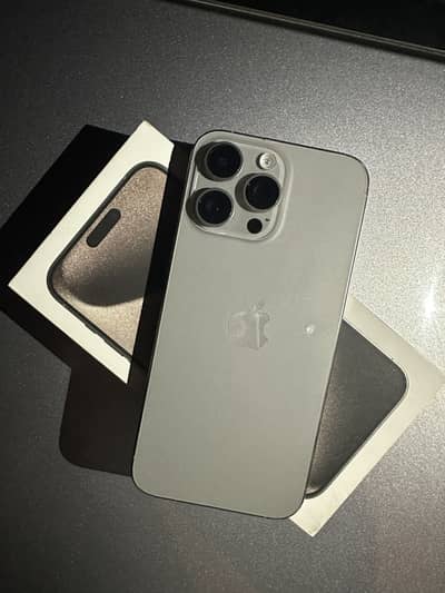 iPhone 15 pro max natural titanium