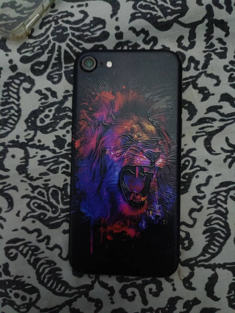 Apple iPhone 7 1