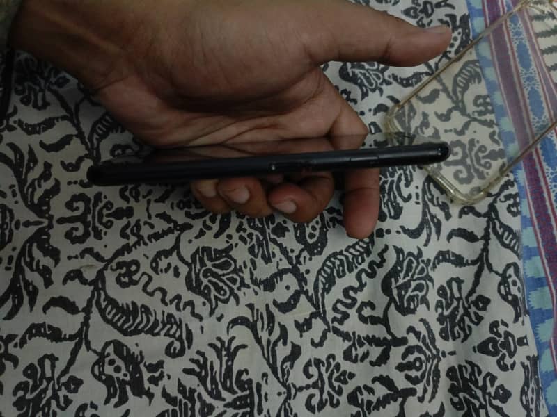 Apple iPhone 7 3