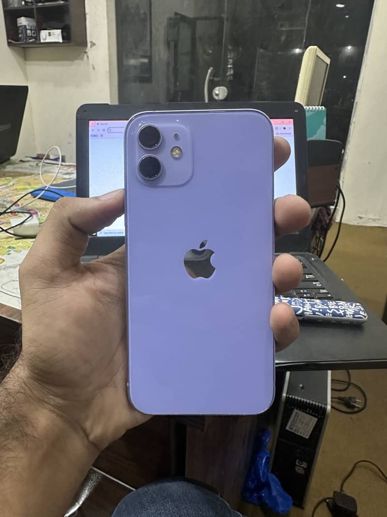 Apple iPhone 12 0