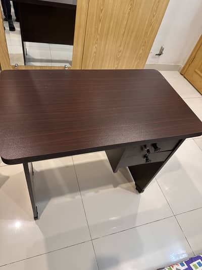 Table Chair for Sale in Phase 8 Bahria Town