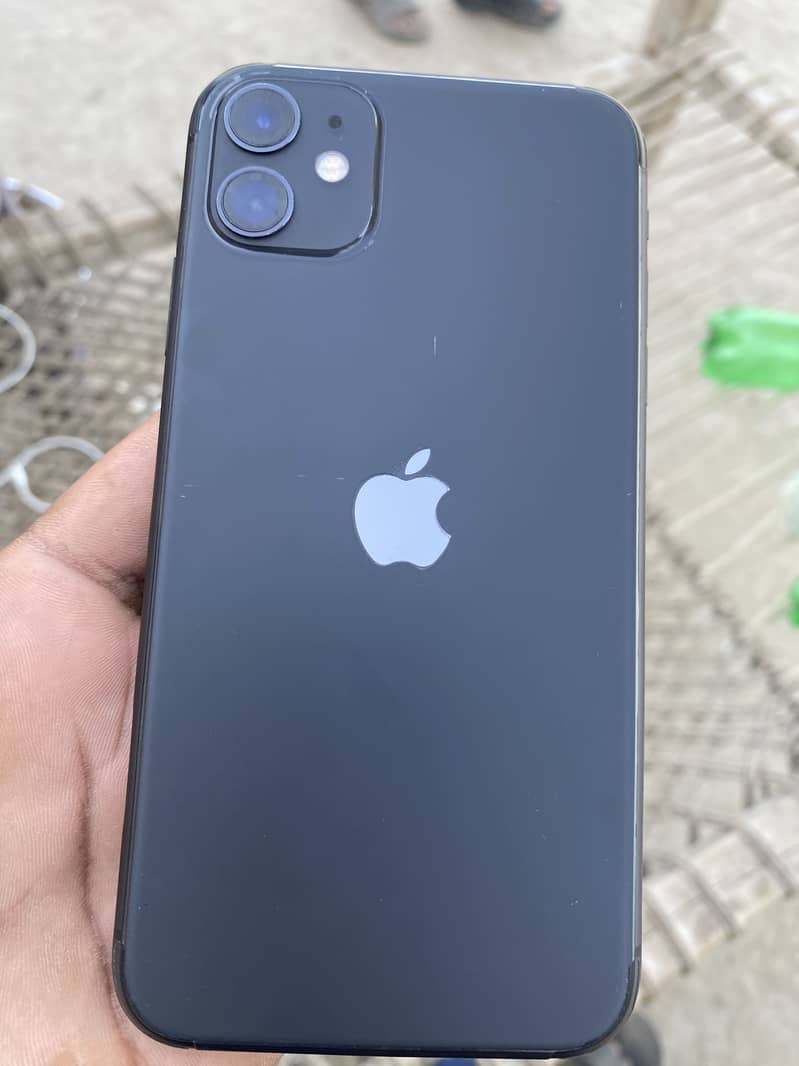 Apple iPhone 11 3