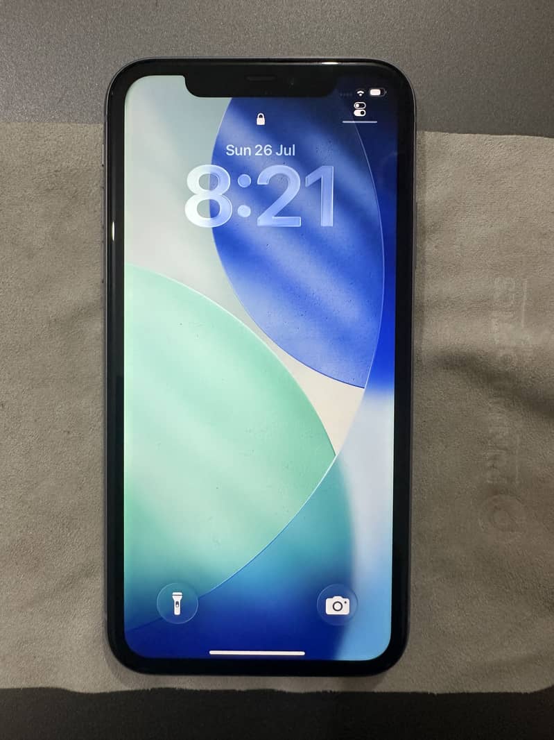 Apple iPhone 11  128gb 4