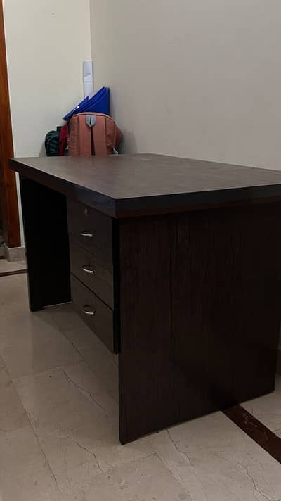 Computer Table