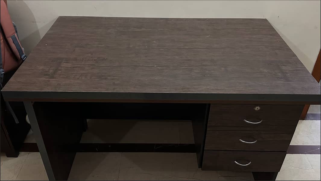 Computer Table 2