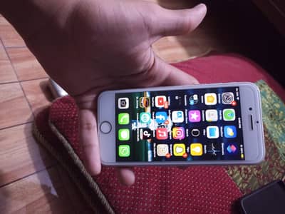 Apple iPhone 7