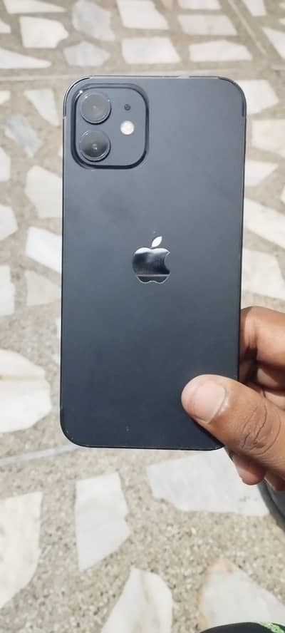 Apple iPhone 12