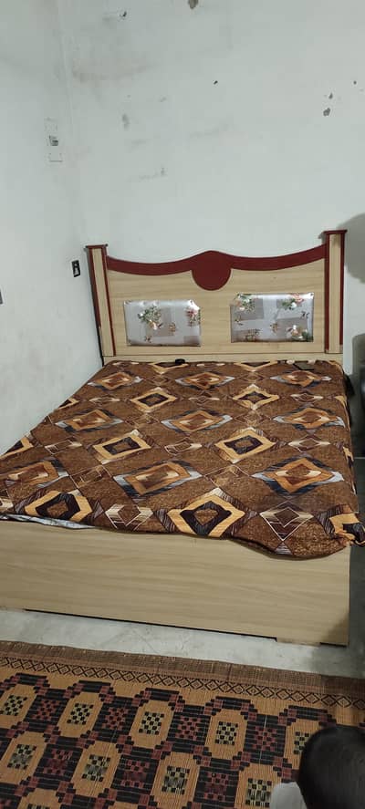 Beds almari divater dressing Tabil