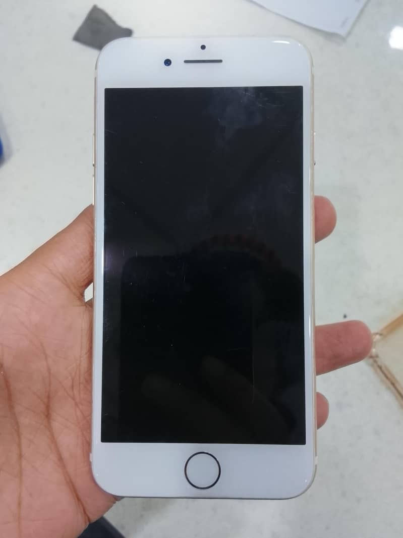 Apple iPhone 7 0