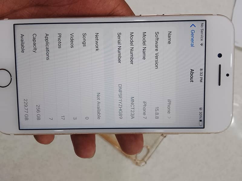 Apple iPhone 7 5