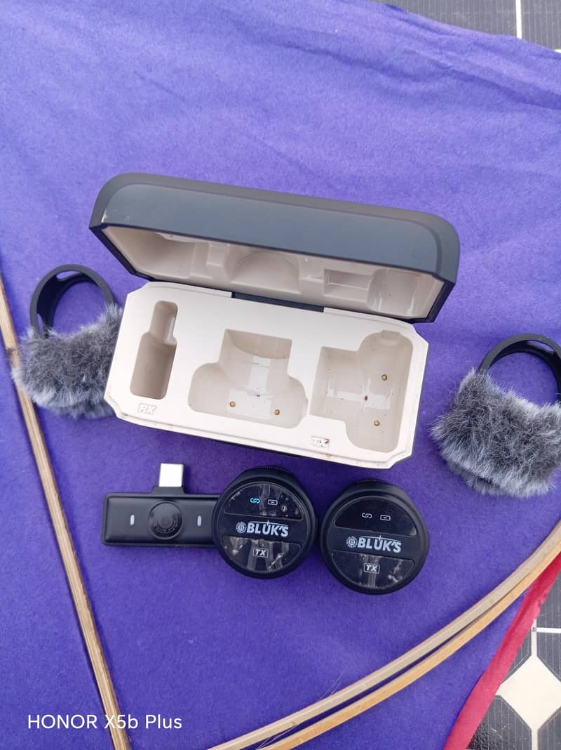 microphone 4