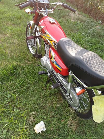 CG125