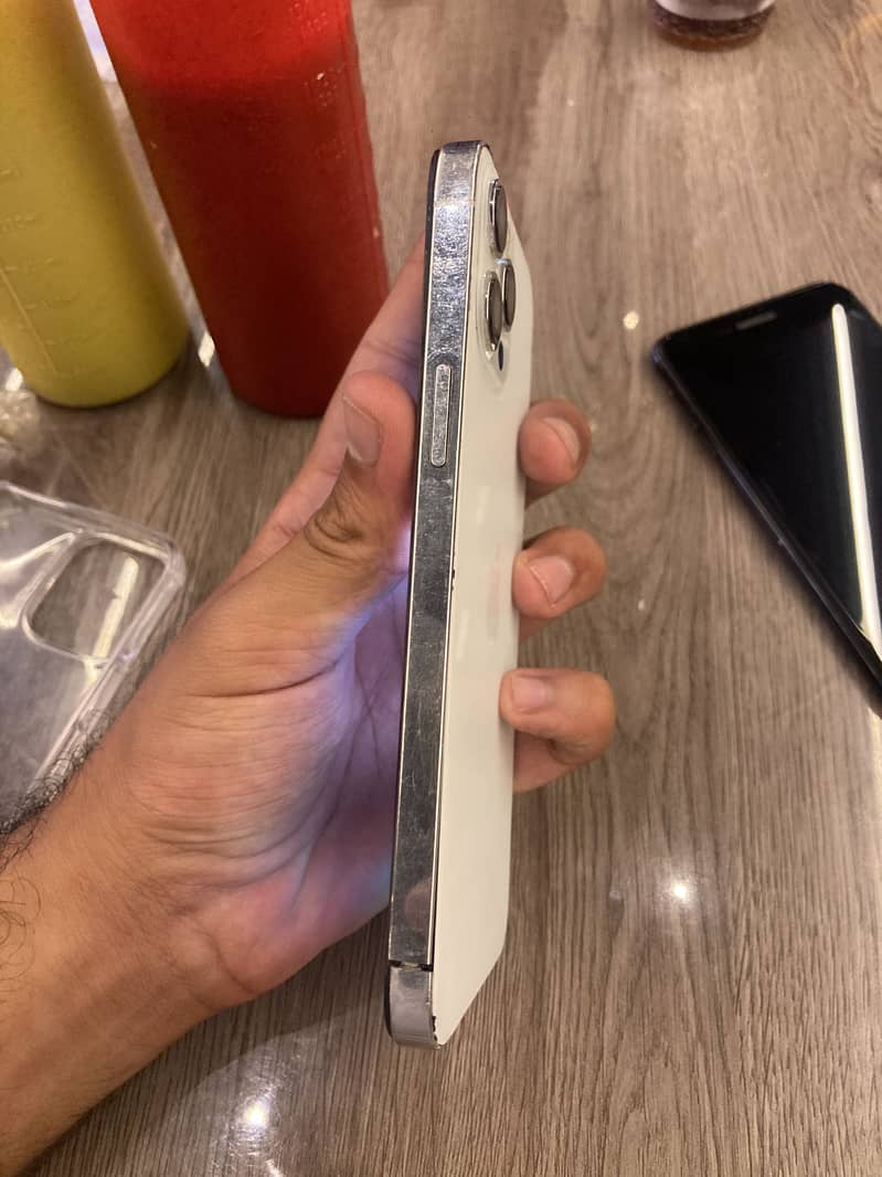 Apple iPhone 12 Pro Max 5