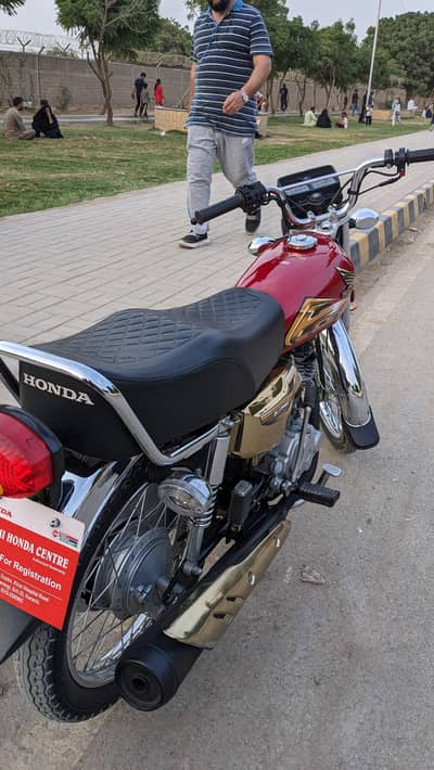 Honda cg 125 red gold