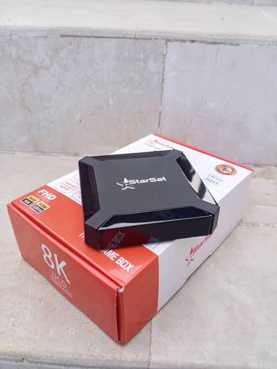 StarSat Hyper 9000 Android TV Box