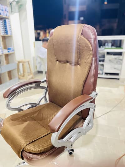 Master offisys leather chair