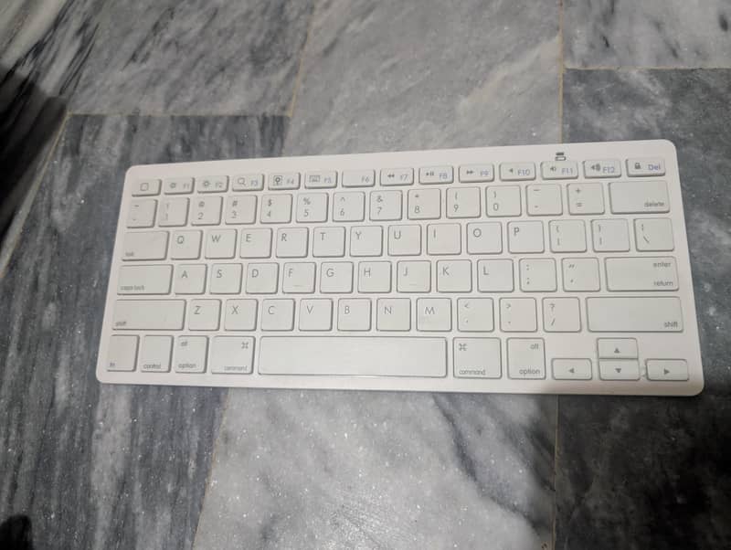Bluetooth Keyboard 0