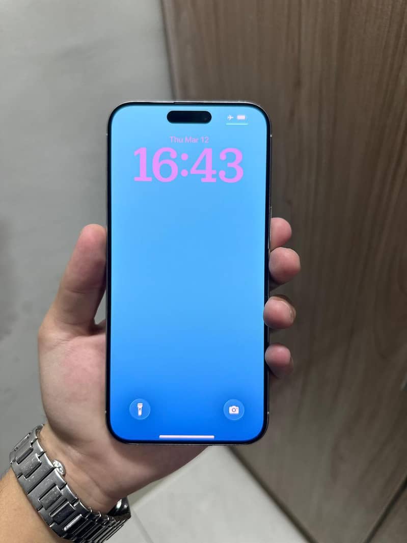 Apple iPhone 15 Pro Max 3