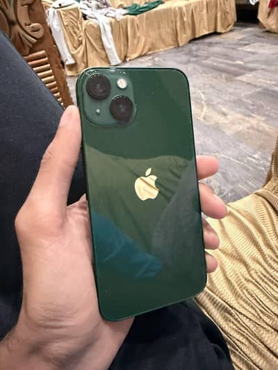 Apple iPhone 13