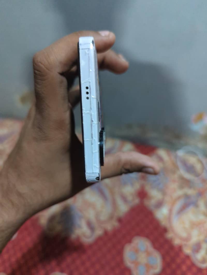 Tecno CAMON 20 Pro 4