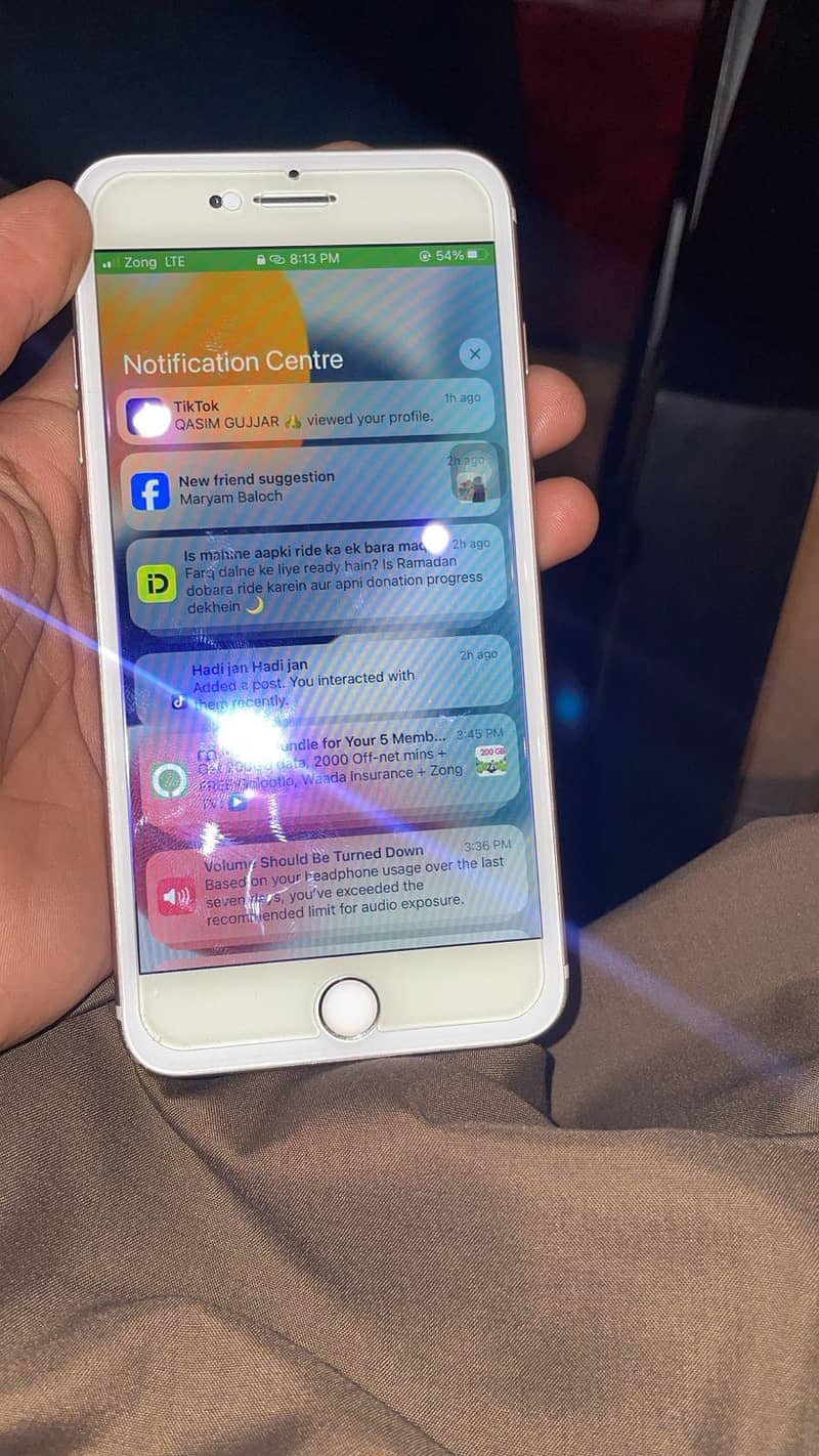 Apple iPhone 7 Plus 1