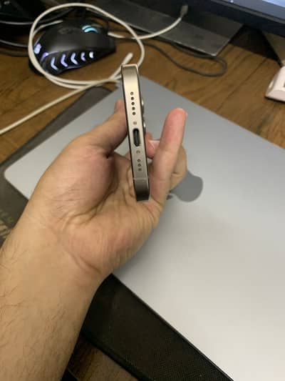 Iphone 15 pro (no sim restrictions)(not jv)(non pta)
