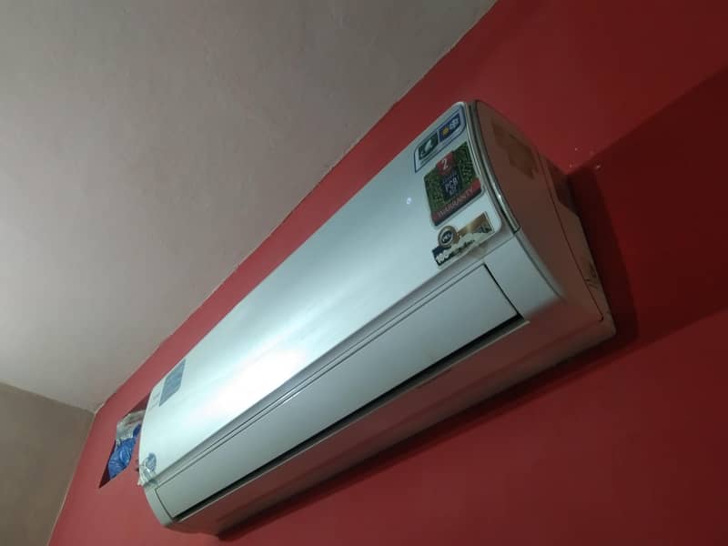 Pel split AC excellent condition 1