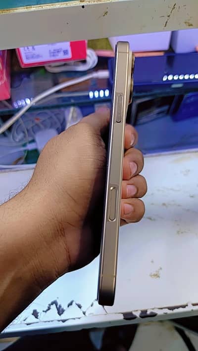 Apple iPhone 16 Pro Max