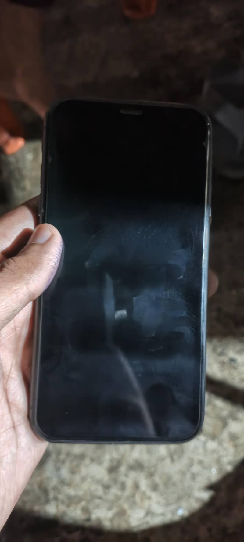 Apple iPhone 11 4