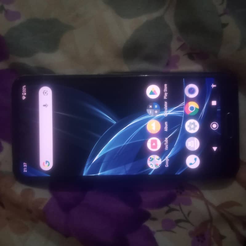 Sharp Aquos R2 1