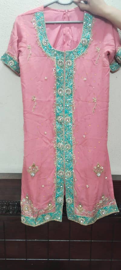 Used bridle lehangaa stitched. . pink colour. . 3 pcs mukammal Kam