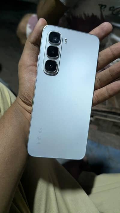 Infinix Hot 6