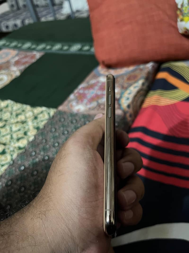 iphone 11 pro 3