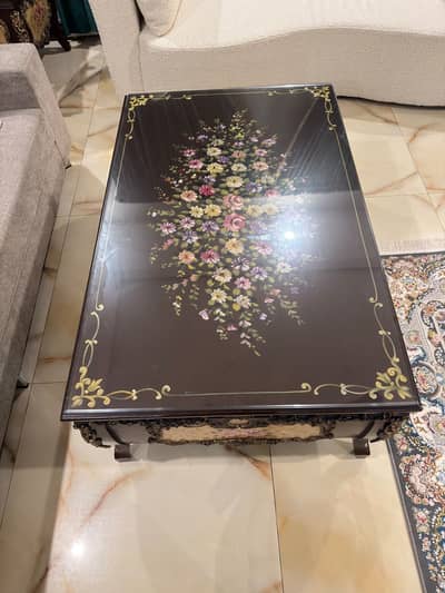 Center table with two side tables