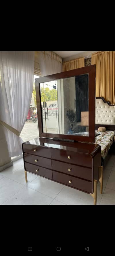 deco high gloss dark brown colour