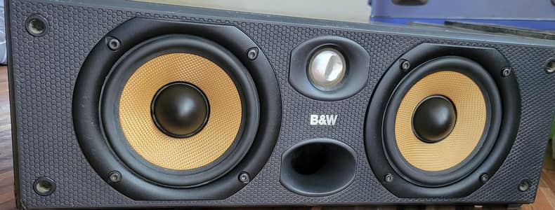 B&W center speaker